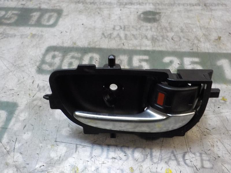 Recambio de maneta interior trasera derecha para toyota yaris 1.0 cat referencia OEM IAM 6920502330C2  