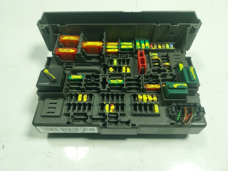 Recambio de caja reles / fusibles para bmw x1 (e84) 2.0 16v turbodiesel referencia OEM IAM 61149119445 911944606 