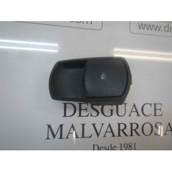 MANDO ELEVALUNAS DELANTERO DERECHO 13189333 