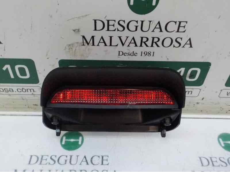 Recambio de piloto trasero central para dacia sandero 1.0 12v cat referencia OEM IAM 265907079R  