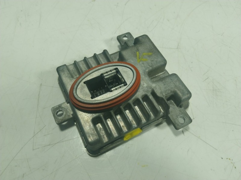 Recambio de centralita faros xenon para bmw serie 5 lim. (f10) 3.0 turbodiesel referencia OEM IAM 63117237647 7237647 