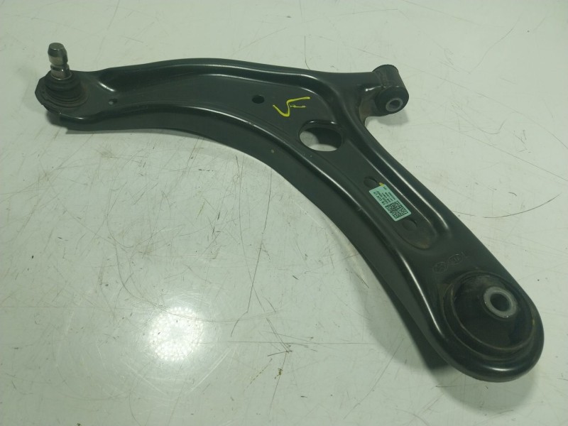 Recambio de brazo suspension inferior delantero izquierdo para kia stonic (ybcuv) 1.2 cat referencia OEM IAM 54500H8500  