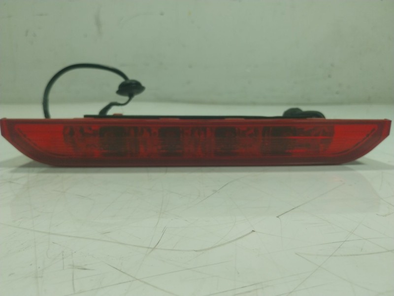 Recambio de piloto trasero central para kia stonic (ybcuv) 1.6 crdi cat referencia OEM IAM 92750  