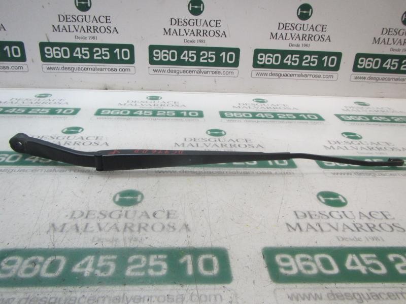 Recambio de brazo limpia delantero derecho para nissan nv 200 (m20) 1.5 dci cat referencia OEM IAM 28886JX31A  