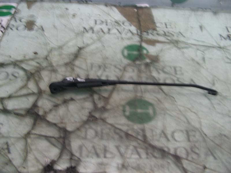 Recambio de brazo limpia delantero derecho para mg serie 100 (xp) 114 gs referencia OEM IAM   