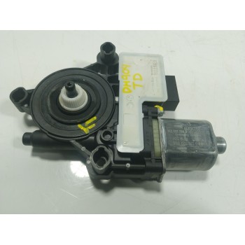 MOTOR ELEVALUNAS TRASERO DERECHO 5Q0959408D 5Q0959408D 