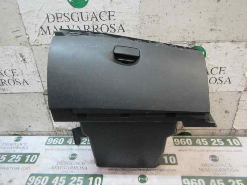 Recambio de guantera para renault megane iii coupe color edition referencia OEM IAM 681083896R  