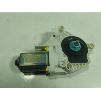 MOTOR ELEVALUNAS DELANTERO IZQUIERDO 8K0959801B 8K0959801 