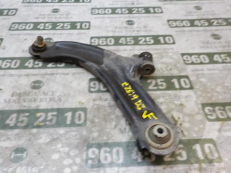 Recambio de brazo suspension inferior delantero izquierdo para renault clio iii 1.2 16v referencia OEM IAM   