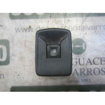 MANDO ELEVALUNAS DELANTERO DERECHO 254217475R 