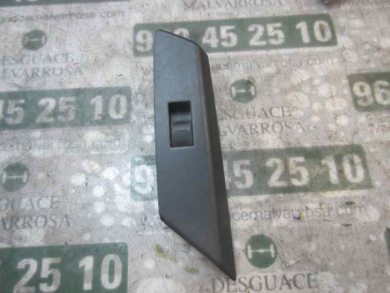 Recambio de mando elevalunas trasero izquierdo para toyota rav 4 referencia OEM IAM 8481052030  