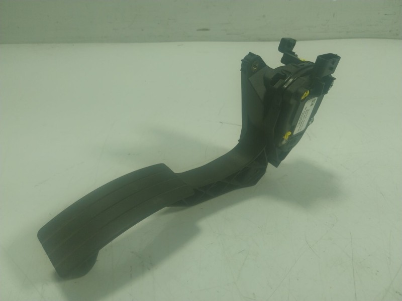 Recambio de potenciometro pedal para smart forfour ev eq 17.6 kwh referencia OEM IAM A4532900800 A4532900800 