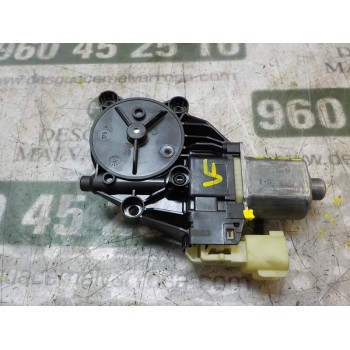MOTOR ELEVALUNAS DELANTERO DERECHO 