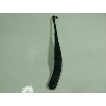 BRAZO LIMPIA DELANTERO IZQUIERDO A2218200144 