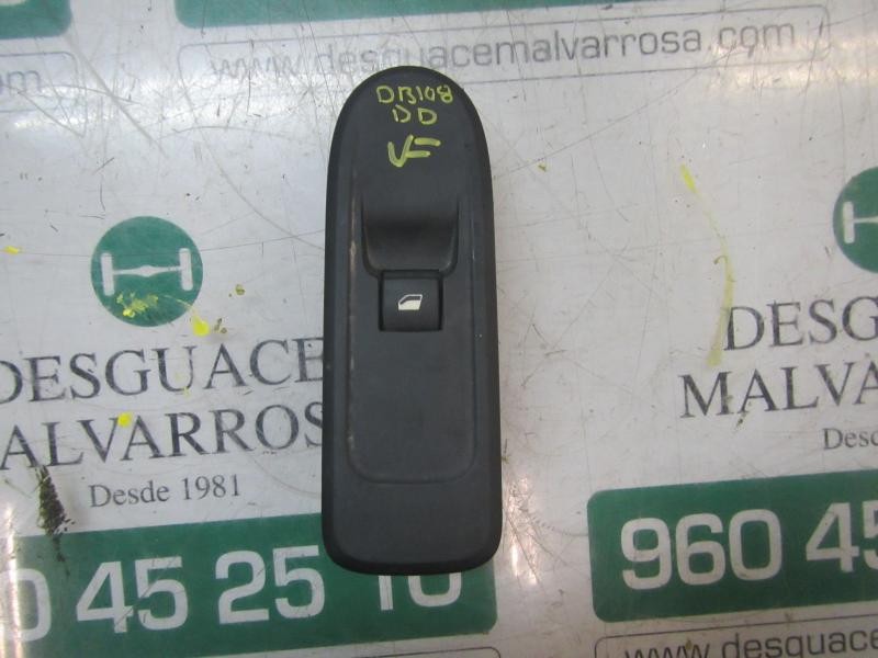 Recambio de mando elevalunas delantero derecho para peugeot 308 1.6 16v hdi referencia OEM IAM 649029  