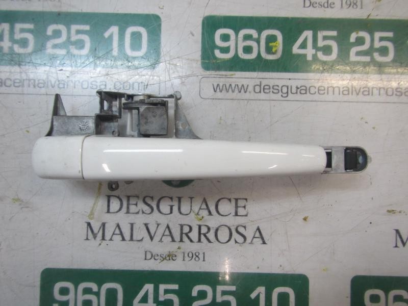 Recambio de maneta exterior delantera derecha para peugeot 308 1.6 16v hdi referencia OEM IAM 9101GH  910959