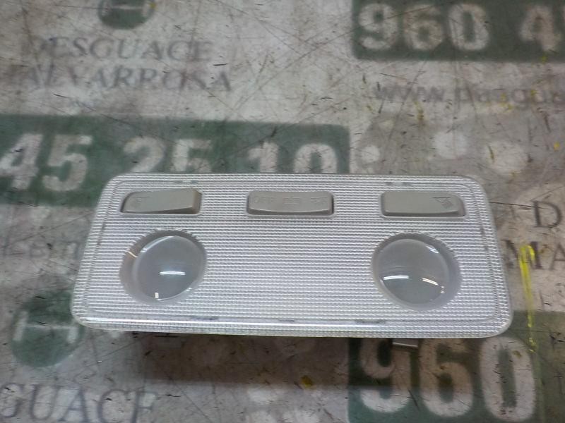 Recambio de piloto interior para toyota yaris 1.0 cat referencia OEM IAM 812600D070B0  