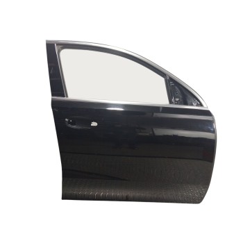 PUERTA DELANTERA DERECHA A1677208800 