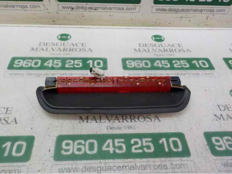 Recambio de piloto trasero central para bmw serie 3 berlina (e90) 2.0 16v diesel referencia OEM IAM 63257145519  