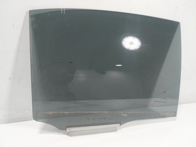 Recambio de cristal puerta trasero derecho para citroën c-zero seduction referencia OEM IAM 9204V8  