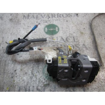 CERRADURA PUERTA DELANTERA DERECHA A9067201735 