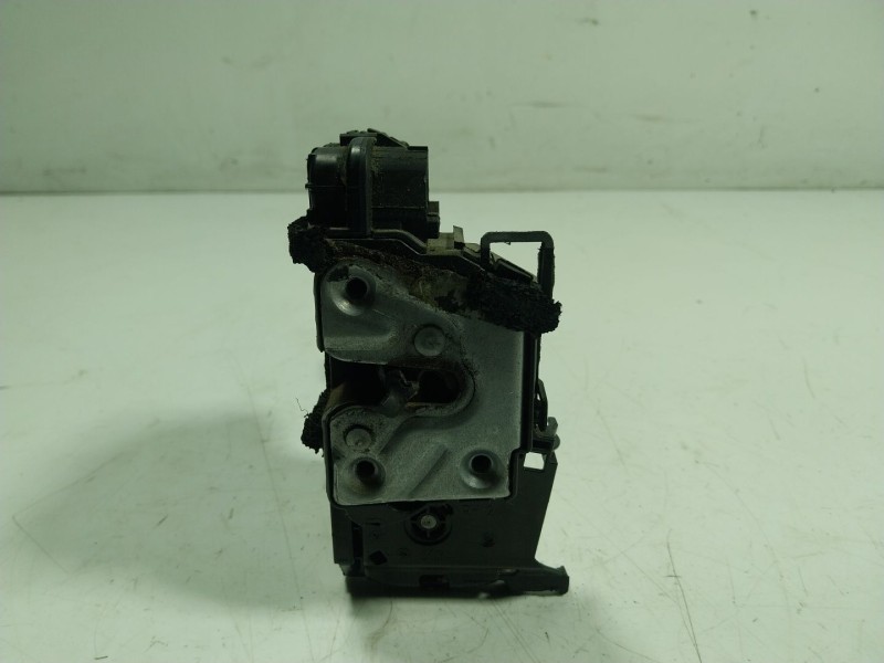 Recambio de cerradura puerta delantera derecha para renault zoe life referencia OEM IAM  805020094R 