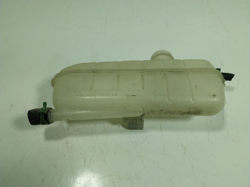 Recambio de deposito expansion para renault zoe life referencia OEM IAM  217101652R 