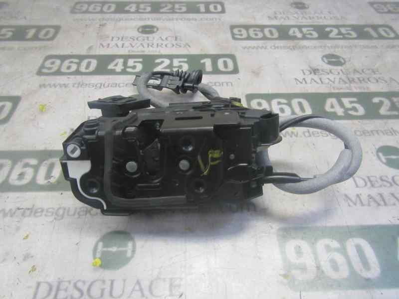 Recambio de cerradura puerta trasera izquierda para volkswagen golf vii variant 2.0 tdi referencia OEM IAM 5K4839015Q  