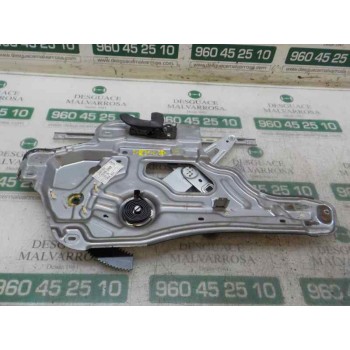 ELEVALUNAS DELANTERO DERECHO 