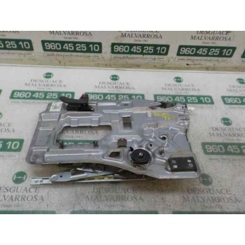 ELEVALUNAS TRASERO DERECHO 