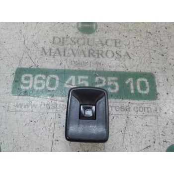 MANDO ELEVALUNAS TRASERO DERECHO 254217475R 