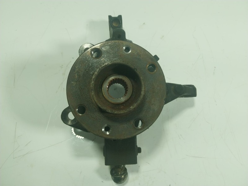 Recambio de mangueta delantera izquierda para renault zoe life referencia OEM IAM   