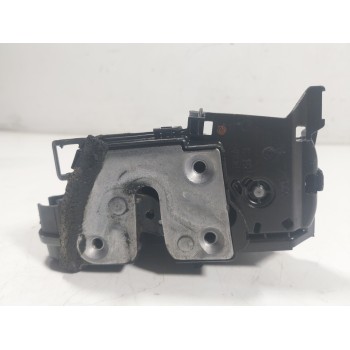 CERRADURA PUERTA TRASERA DERECHA A4537307500 A4537307500 