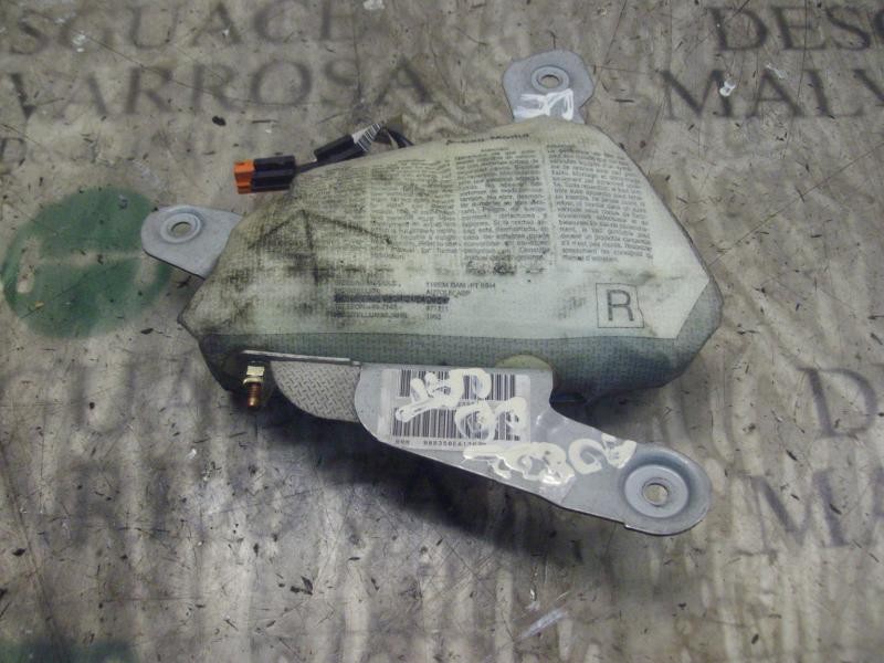 Recambio de airbag lateral derecho para bmw serie 7 (e38) 730d automático referencia OEM IAM 72128268332 98B356EA13930 