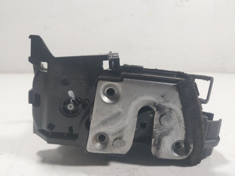Recambio de cerradura puerta trasera izquierda para smart forfour ev eq 17.6 kwh referencia OEM IAM   