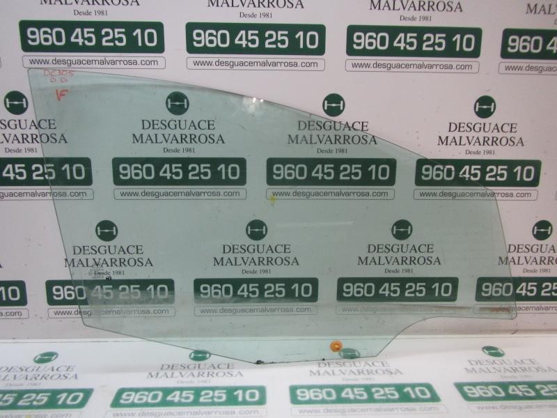 Recambio de cristal puerta delantero derecho para ford fiesta (cb1) titanium referencia OEM IAM 1680515  