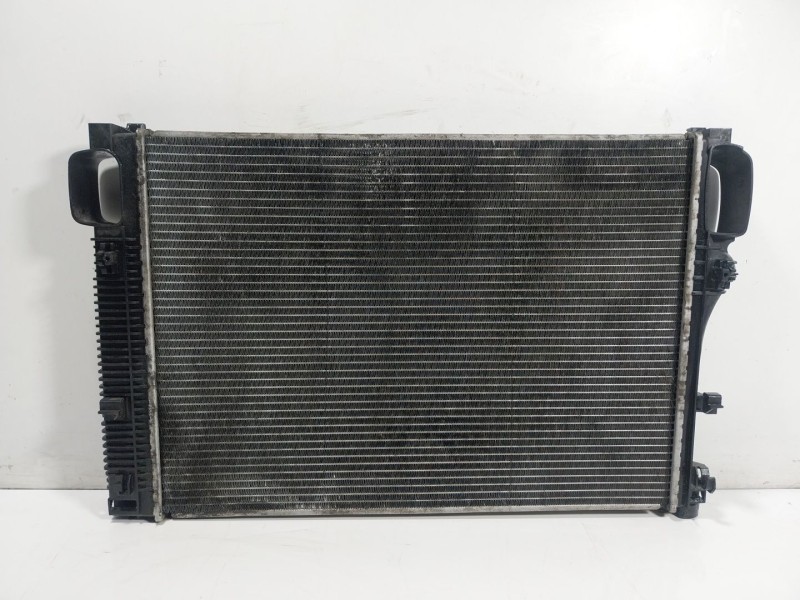 Recambio de radiador agua para mercedes-benz clase s (w221) berlina 3.0 cdi cat referencia OEM IAM A2215002603  