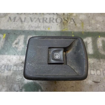 MANDO ELEVALUNAS DELANTERO DERECHO 254217475R 