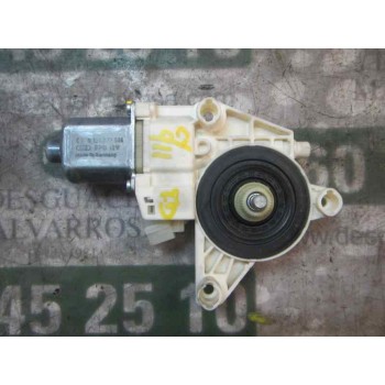 MOTOR ELEVALUNAS TRASERO DERECHO A2048200642 0130822504 0130822504
