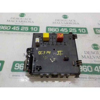 CAJA RELES / FUSIBLES 