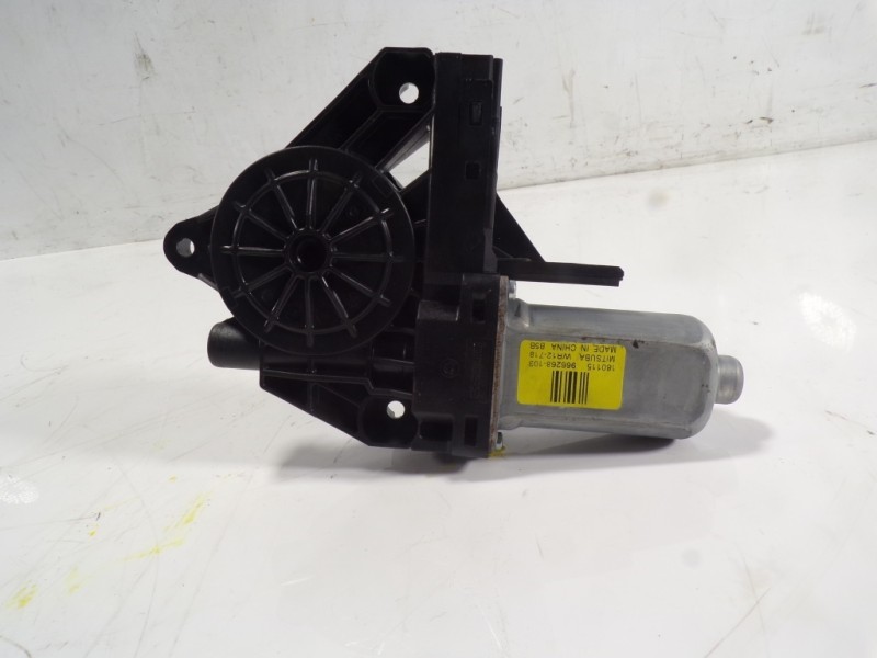 Recambio de motor elevalunas delantero izquierdo para volvo v40 2.0 diesel cat referencia OEM IAM 31253061 966268103 