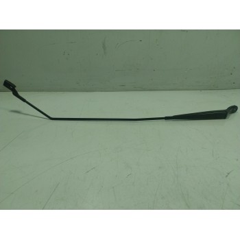 BRAZO LIMPIA DELANTERO DERECHO 