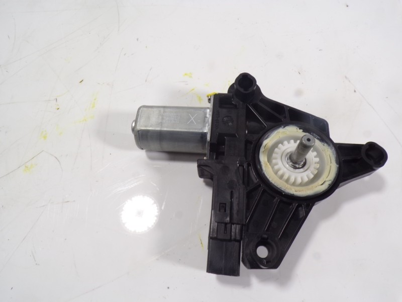 Recambio de motor elevalunas trasero derecho para volvo v40 2.0 diesel cat referencia OEM IAM 31378401 968740102 