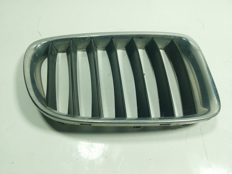 Recambio de rejilla para bmw x1 (e84) 2.0 16v turbodiesel referencia OEM IAM 51117347667  