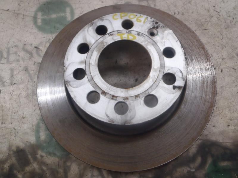 Recambio de disco freno trasero para seat leon (5f1) 1.2 tsi referencia OEM IAM 1K0615601AB  