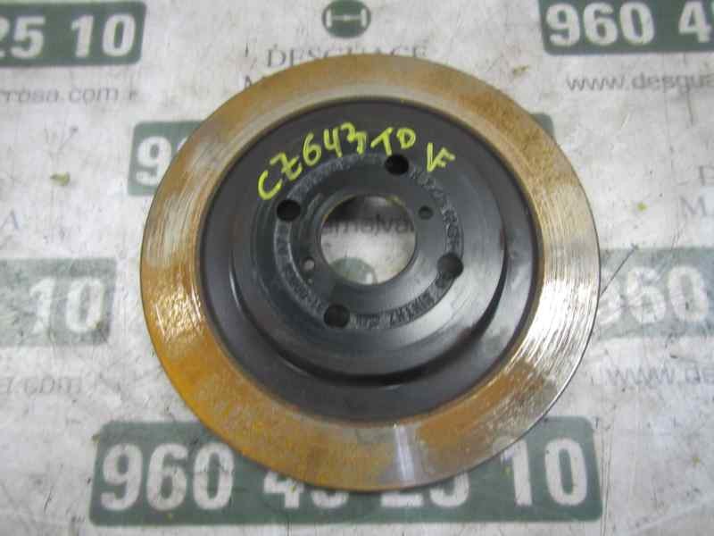 Recambio de disco freno trasero para toyota yaris 1.0 cat referencia OEM IAM 424310D060  