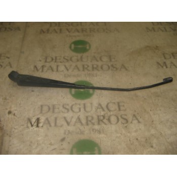BRAZO LIMPIA DELANTERO DERECHO 