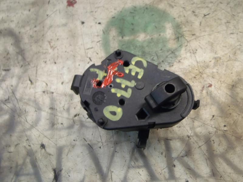 Recambio de motor apertura trampillas climatizador para bmw x3 (e83) 3.0d referencia OEM IAM 6934821 6934821 