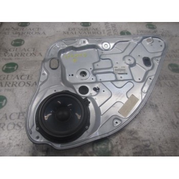 ELEVALUNAS TRASERO DERECHO 