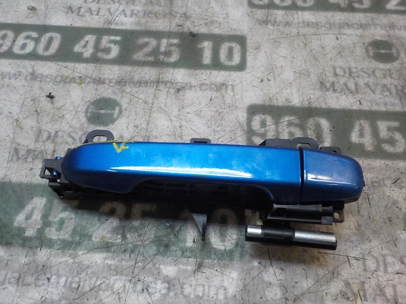 Recambio de maneta exterior delantera derecha para toyota yaris 1.4 turbodiesel cat referencia OEM IAM 692110D904  